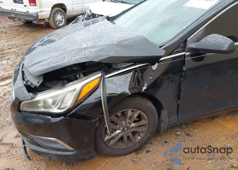 2017 Hyundai Sonata Se z USA, uszkodzony, nr VIN 5NPE24AFXHH452269